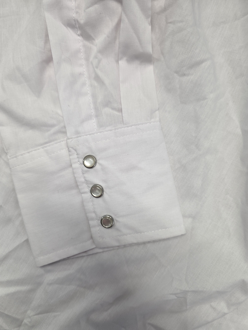 Wrangler White Classic Fit Pearl Snap Shirt Men's Size Large NWT - Picture 2 of 7